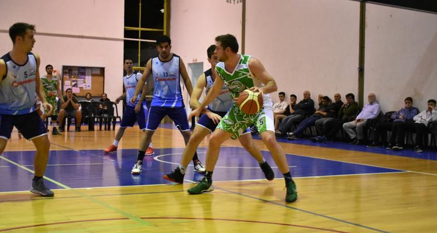 Náutico avanzó a semifinales y ahora va por el único invicto