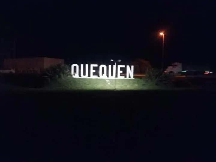 Trabajan para reponer las luminarias robadas