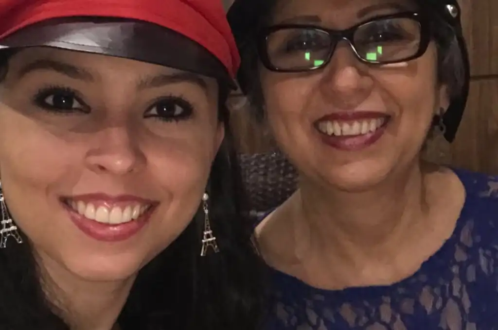 Maria Vilma das Dores Cascalho da Silva Bosco, con su hija, Carolina. (Foto: Instagram/@carol_bizinoto).