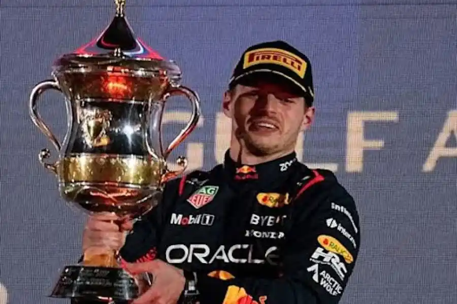 Verstappen dominó en Barhéin