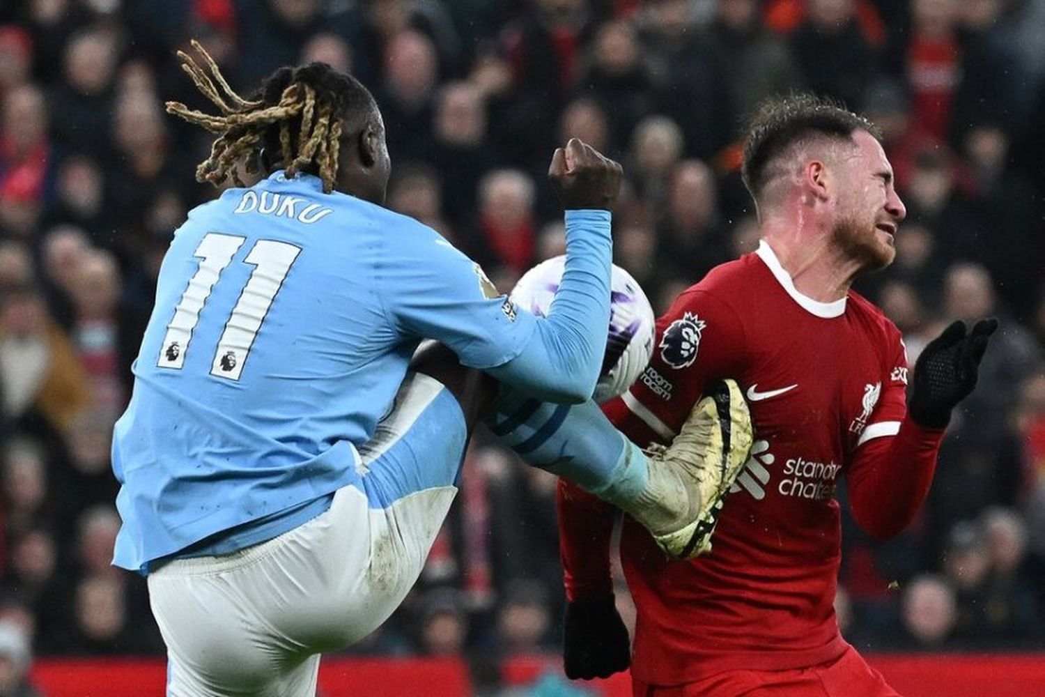 Liverpool y Manchester City igualaron con un gol de Mac Allister