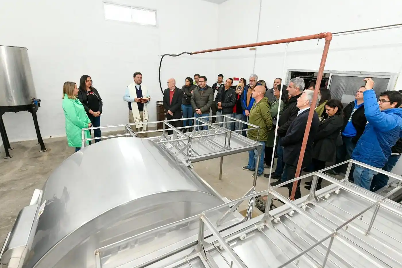 Inauguraron la sala de extracción apícola y se entregaron aportes a productores