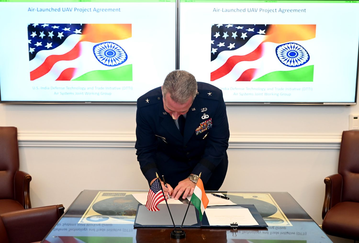 India and U.S. sign air-launched drones co-development project