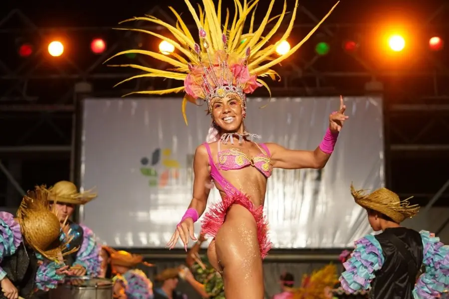  Los Carnavales Rafaelinos le pusieron ritmo y color al fin de semana