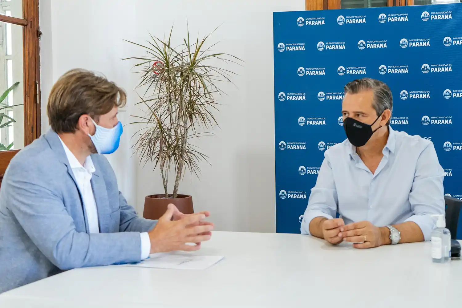 Definen lineamientos para brindar apoyo extraescolar a alumnos de Paraná a través del programa del Becario