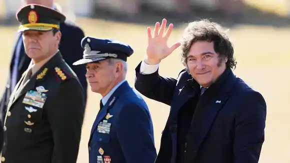 Milei encabezó el acto por el Día de la Bandera en Palermo y Villarruel le envió un mensaje desde Rosario