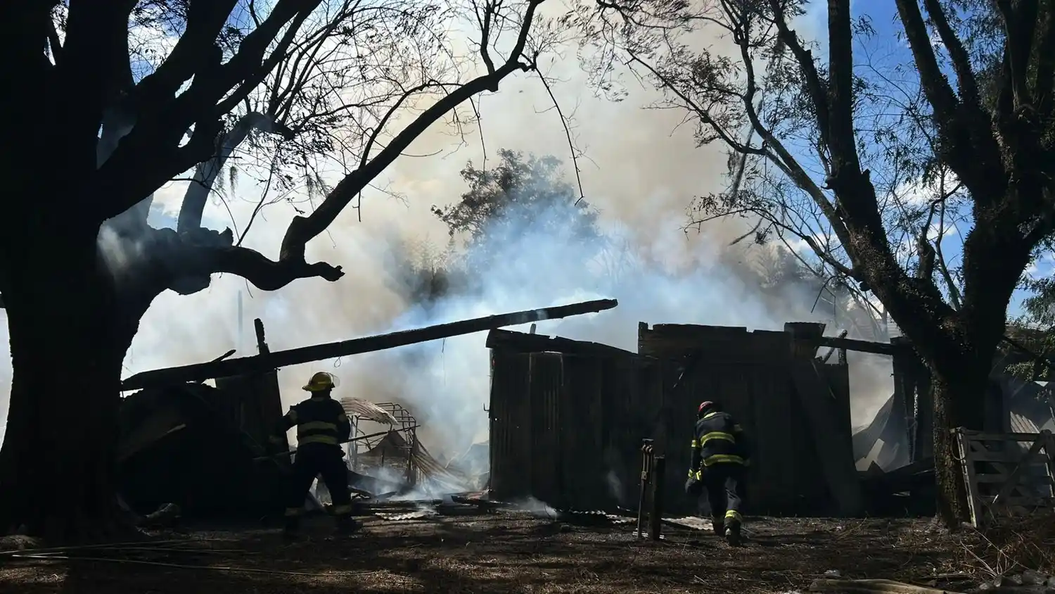 incendio estrada 300 bomberos