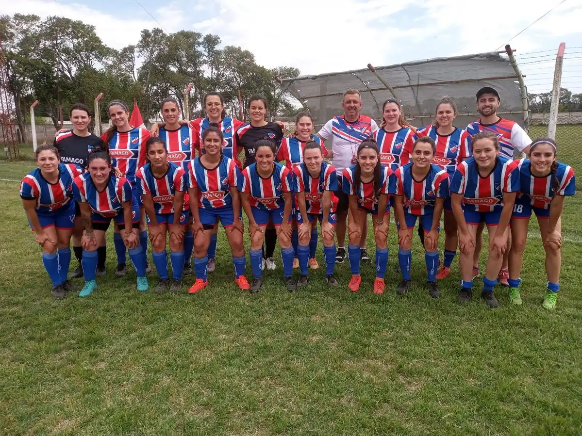 Fútbol femenino - 4