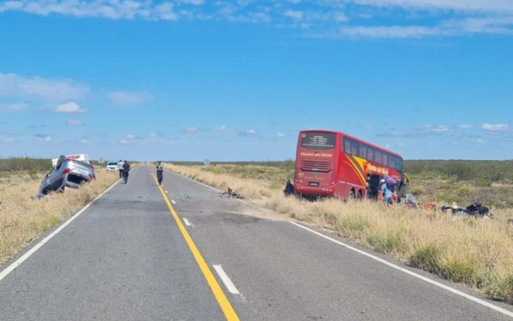El colectivo involucrado transportaba trabajadores golondrinas