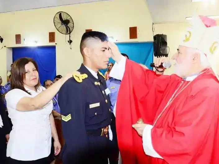 Conejero exhortó a priorizar el encuentro
espiritual por sobre los excesos materiales