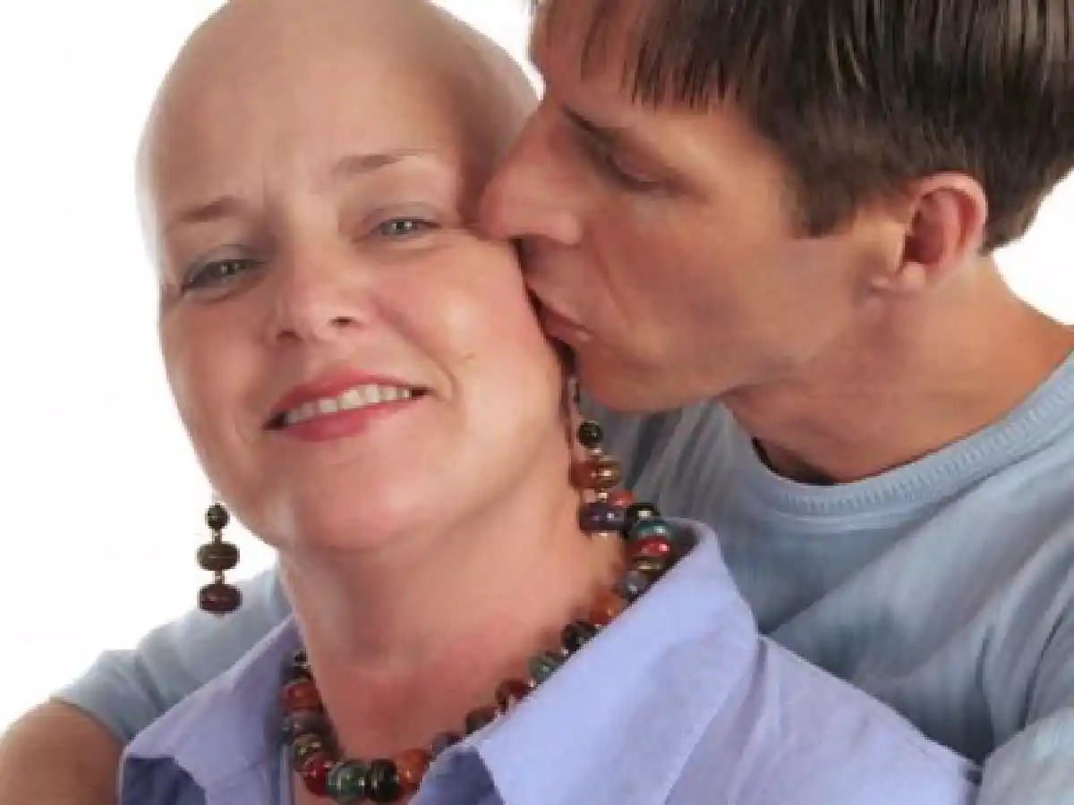 La persona con cáncer,  ¿debe renunciar al sexo?