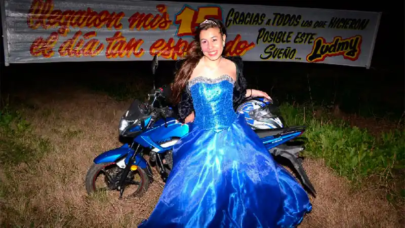 Después de tanto esfuerzo, Ludmila concretó su fiesta de 15 