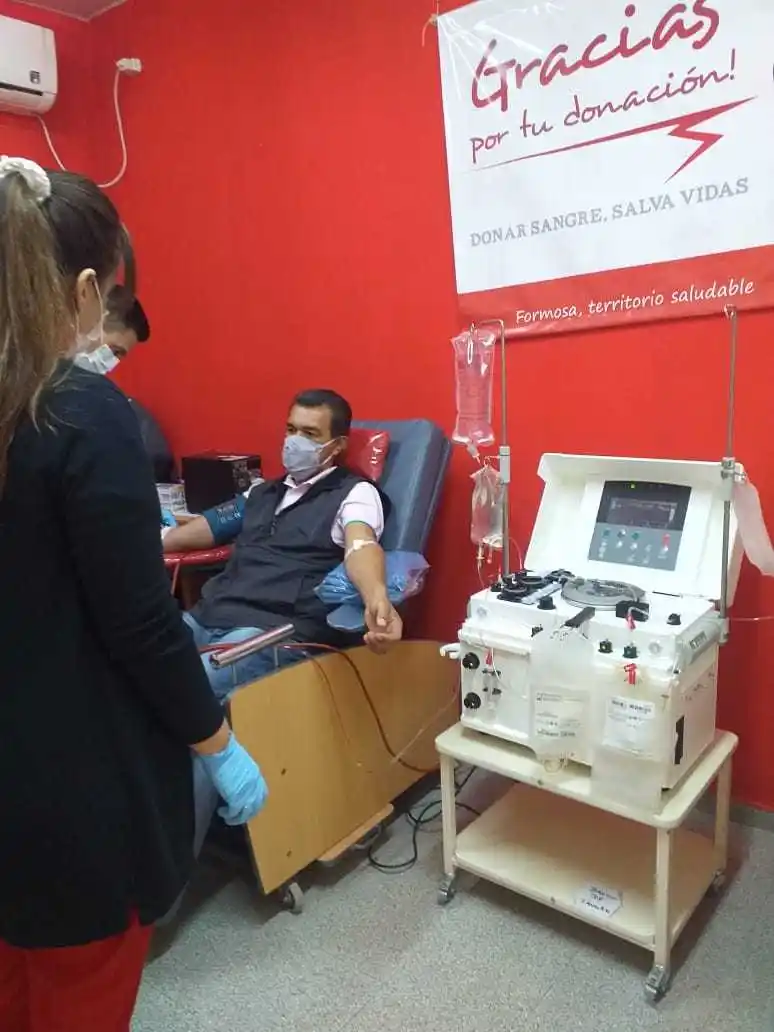 Las Lomitas: 1.ª extracción de plasma convaleciente