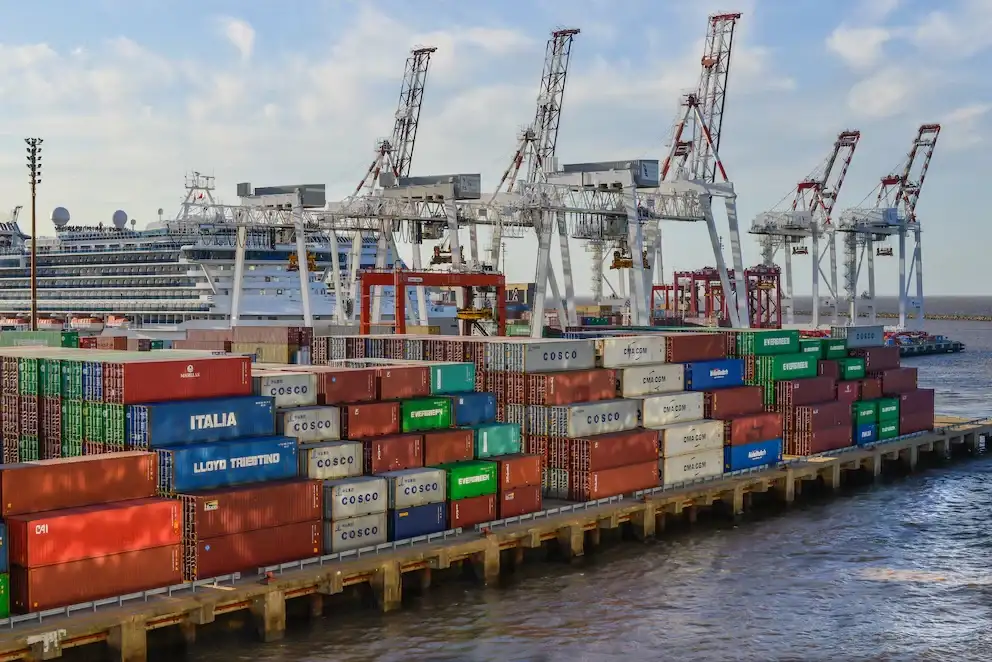 Prefectura Naval intimó a más de 500 trabajadores a levantar el paro que frenó la actividad en los puertos