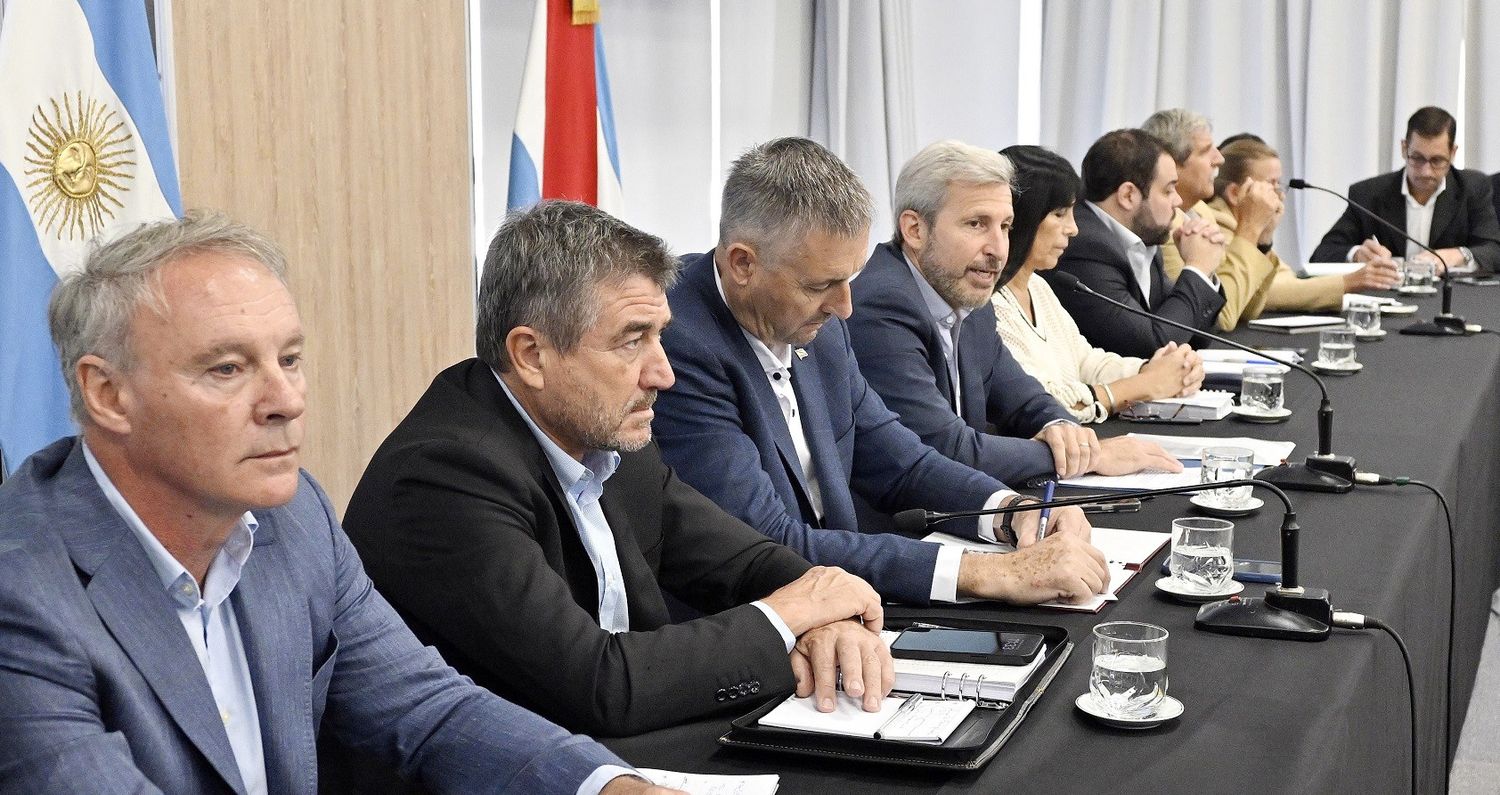 Inundaciones, energía, dengue y otros temas se abordaron en la tercera reunión de gabinete ampliado