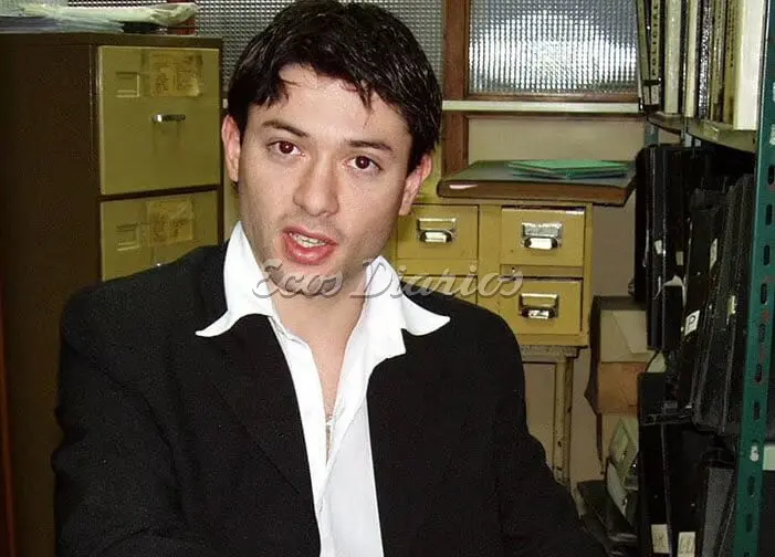 Un mago. Jonatan aparece vinculado
