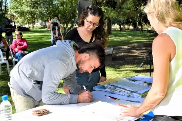 Más de 470 familias de nuestra ciudad firmarán las escrituras de sus hogares