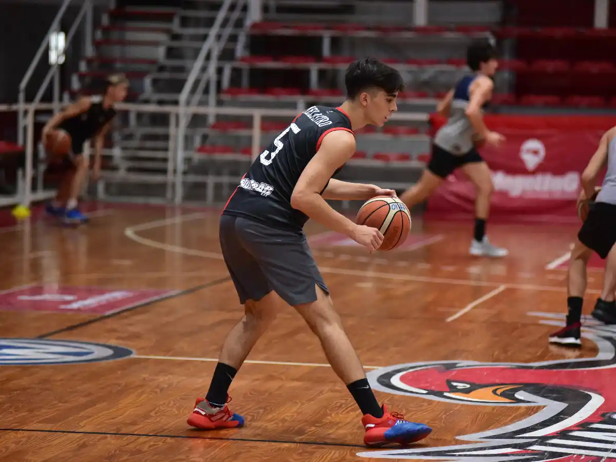 Las formativas de San Isidro entrenan en el “Severo Robledo”