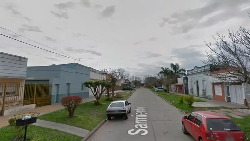Despertó y se encontró con un hombre borracho durmiendo en su sillón