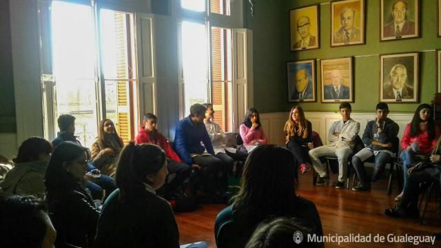 REUNIÓN CON CENTROS DE ESTUDIANTES