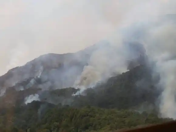 El incendio en el Parque Nacional Nahuel Huapi no da tregua y ya se consumieron más de 3.500 hectáreas