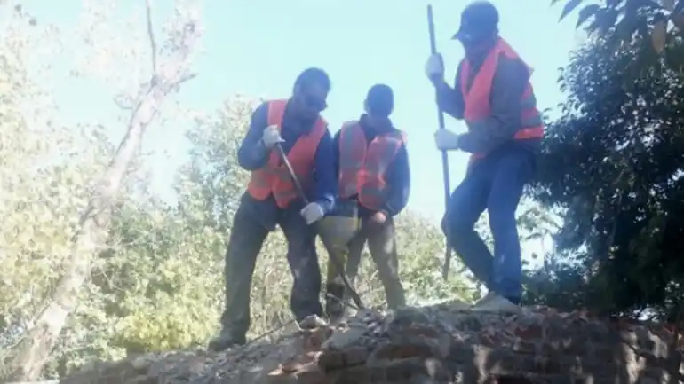 Derribaron un famoso "búnker narco" de Rosario