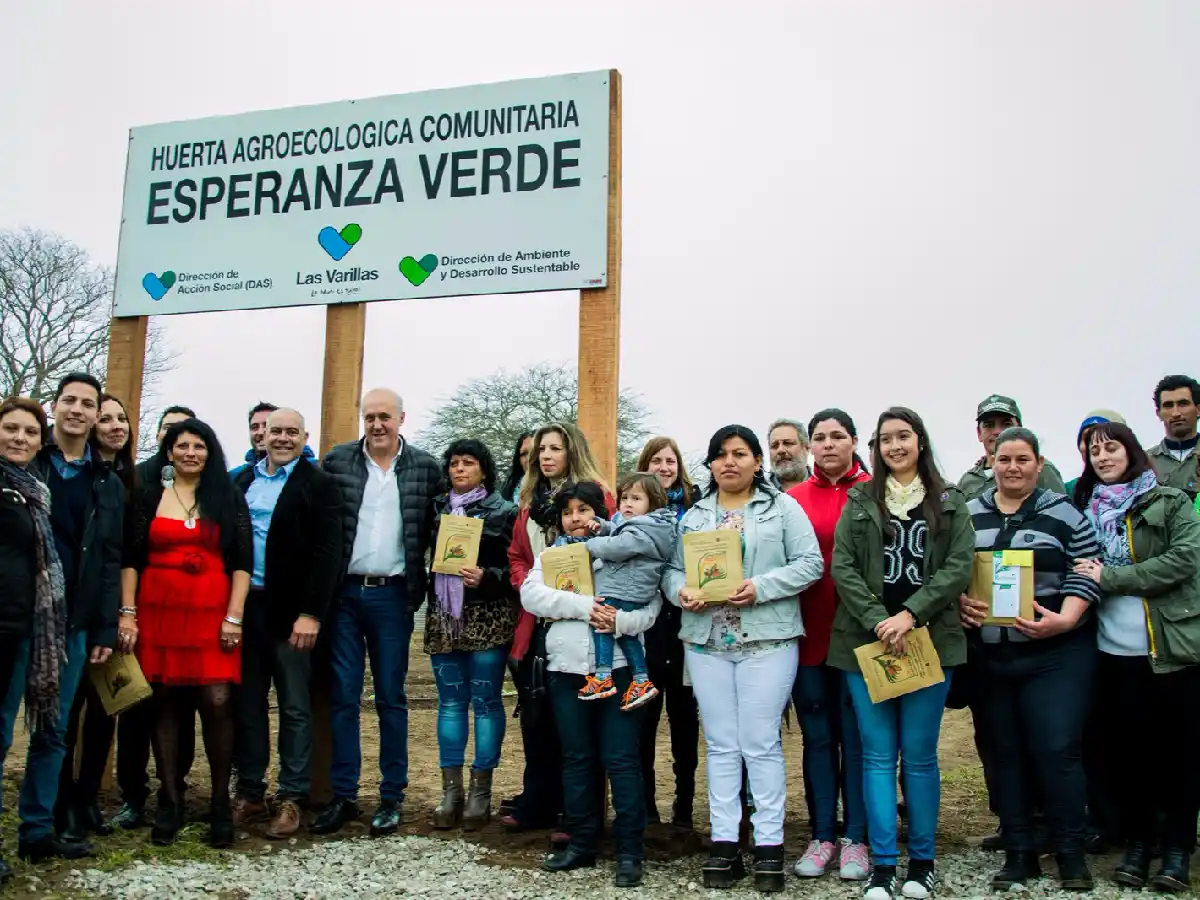 Las Varillas puso en marcha una  huerta comunitaria para mujeres 