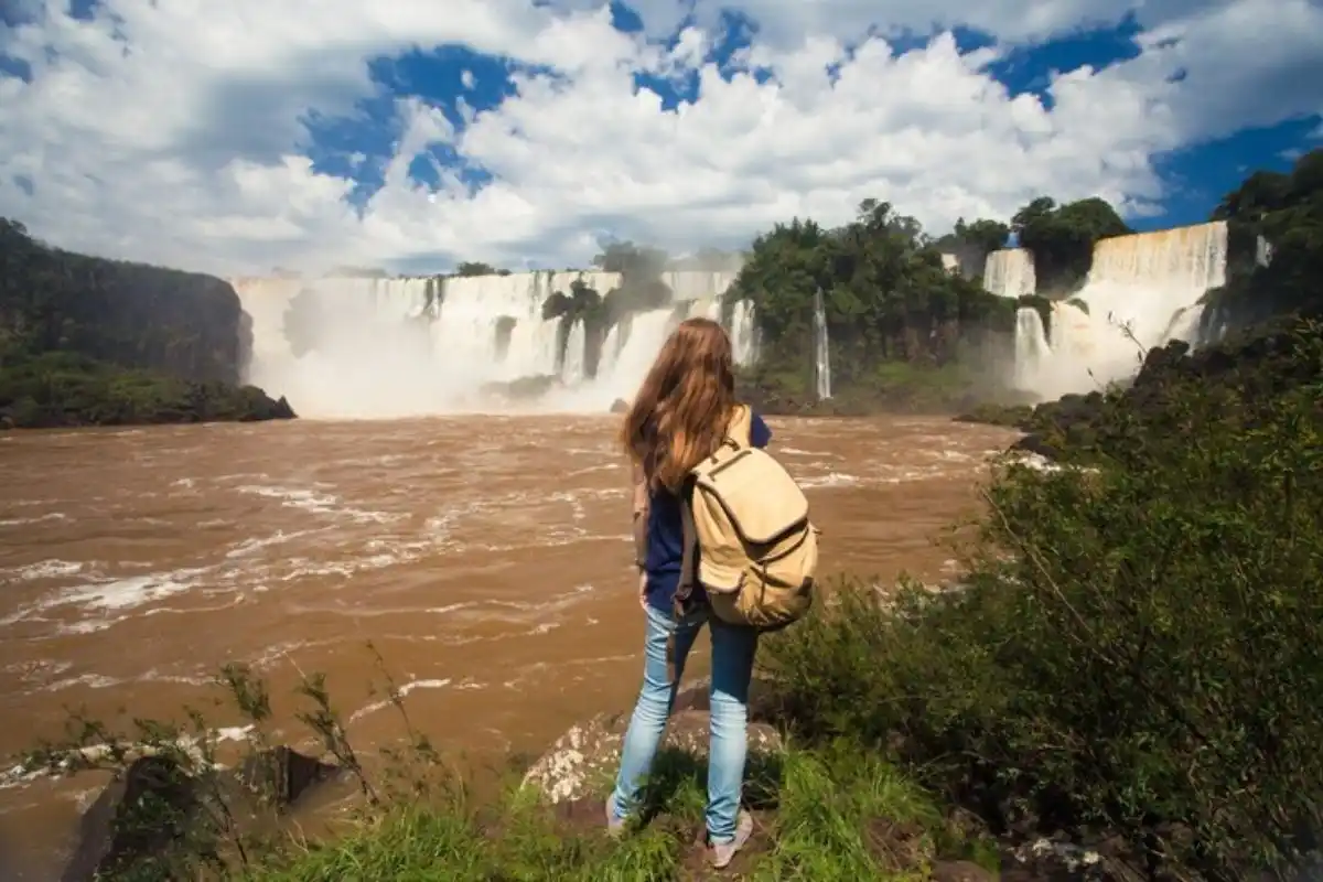 Los operadores turísticos identifican dos factores clave detrás de esta merma en la llegada de turistas