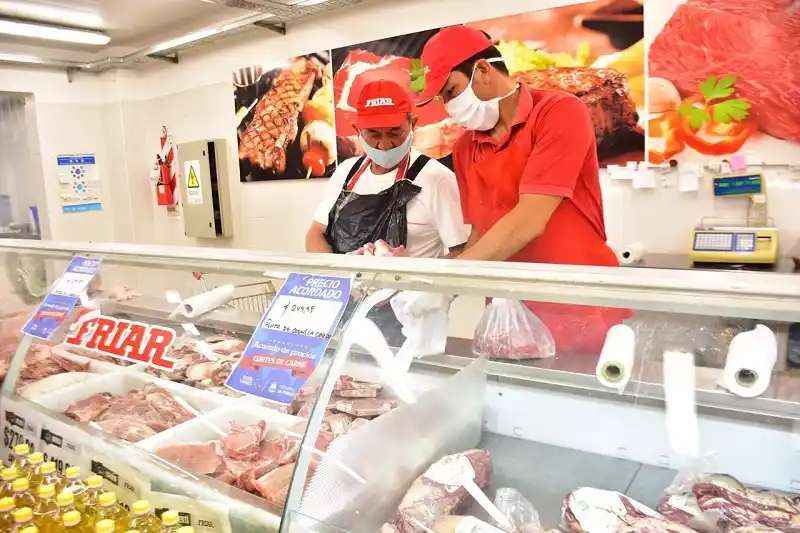 Frigoríficos y el Gobierno provincial 
firmaron acuerdo Precios Formoseños carnes