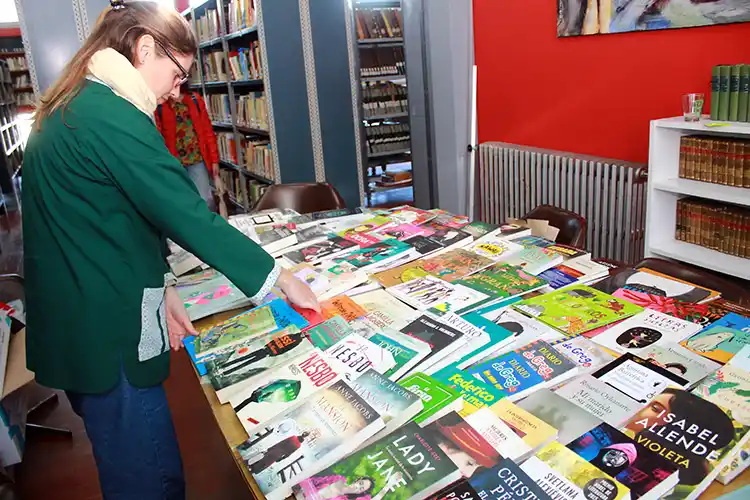 Compraron 150 ejemplares en la Feria del Libro