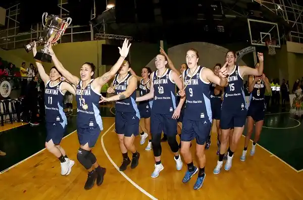 Después de 70 años, la selección argentina femenina fue campeona