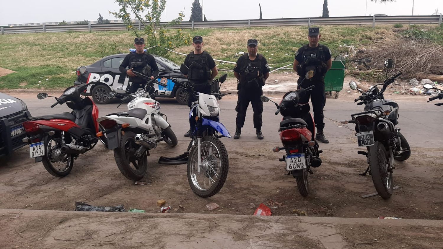 Seis detenidos con motocicletas robadas y armas tras un robo en zona noroeste