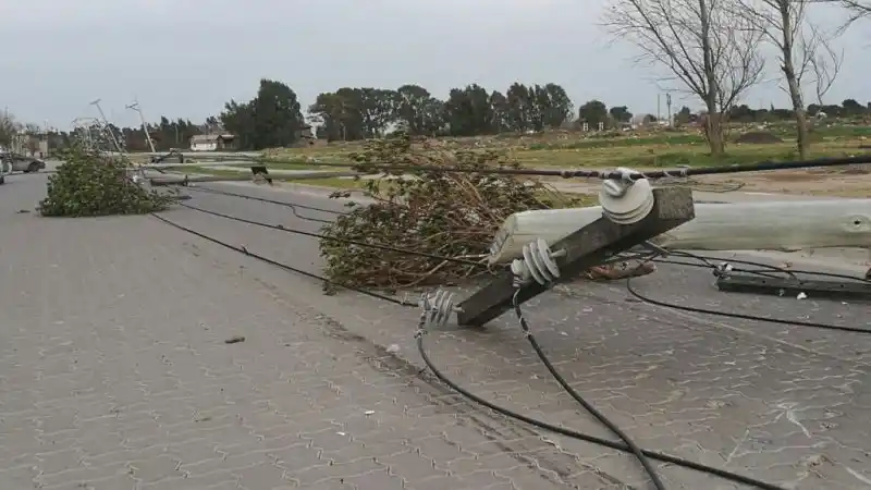 BAHIA BLANCA: Unas 30 viviendas resultaron dañadas durante temporal