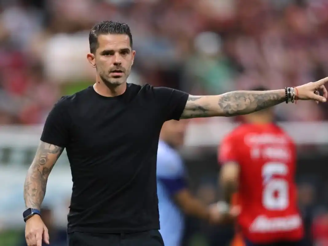 Sin Cavani ni reacción, el Boca de Gago naufragó en el Monumental.