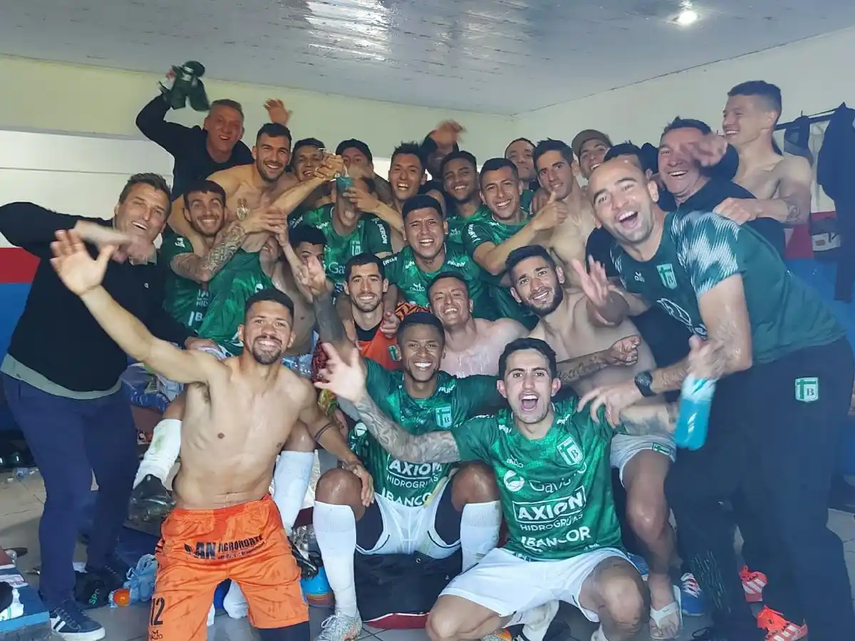Sportivo ganó afuera y se clasificó