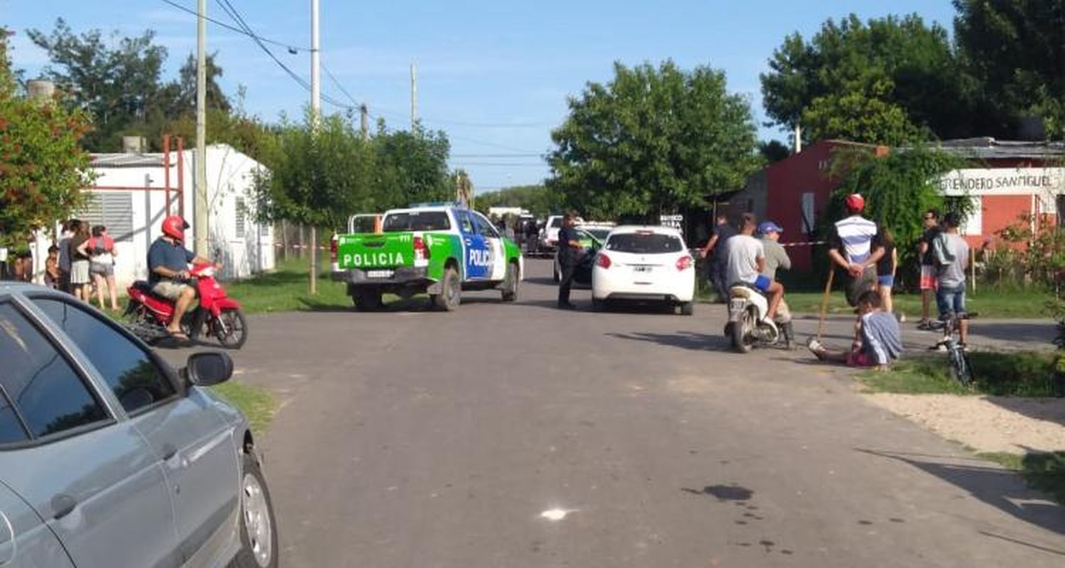 Investigan la muerte de un joven de 26 años durante una intervención policial en un conflicto en el barrio San Miguel