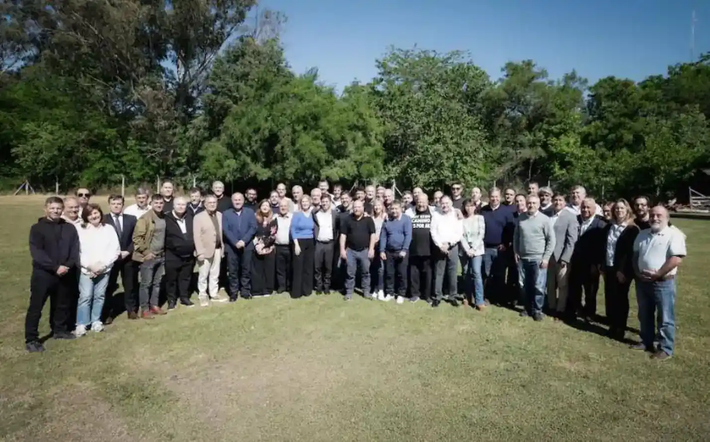 Intendentes bonaerenses vuelven a la carga para eliminar el límite a las reelecciones: ¿se habilita el camino a 2027?