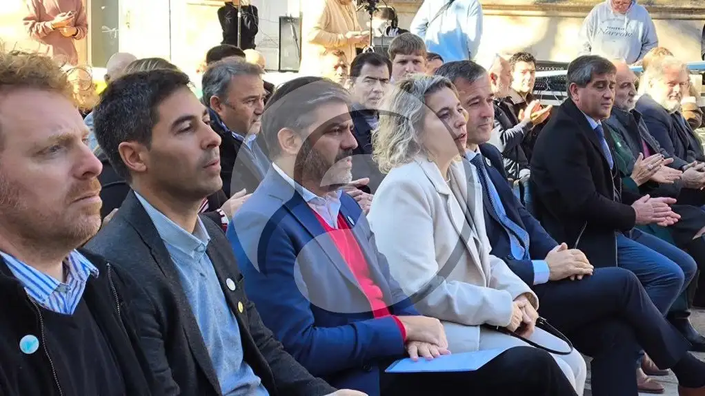 Autoridades presentes