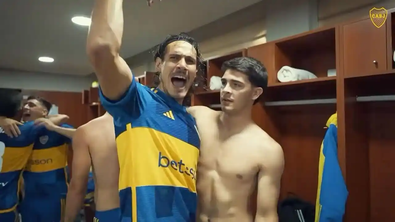 Vicente Taborda junto al goleador de Boca