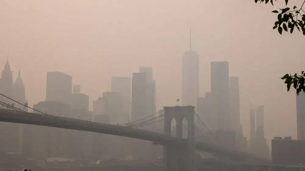 El humo de incendios forestales en Canadá cubre gran parte de EE.UU.