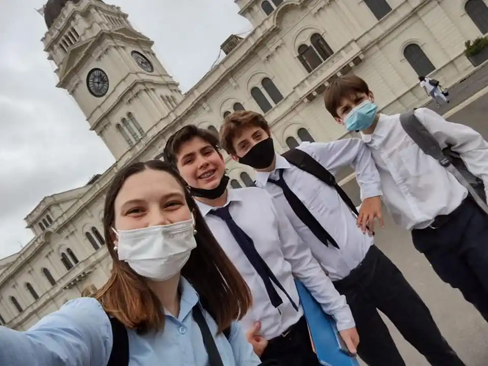 Estudiantes de la Escuela Normal, ganaron en el Senado Juvenil