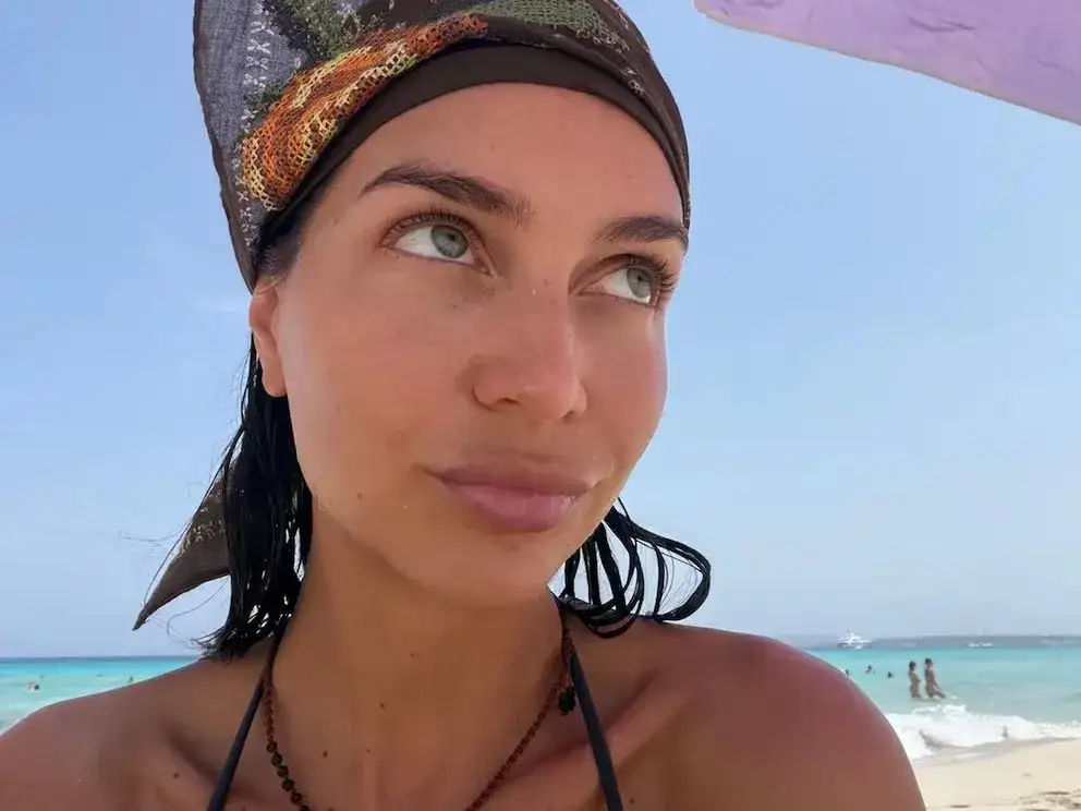 Zaira Nara realizó un topless en la playa y se armó revuelo: "¿Alguna vez vestida?"