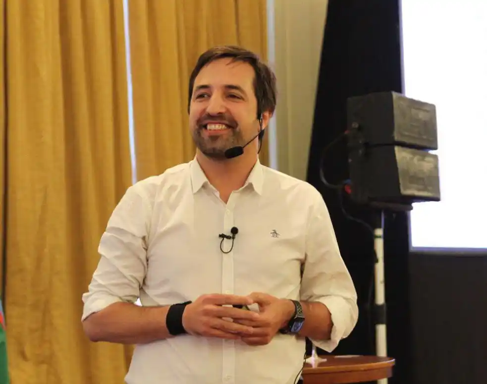 Kreplak negó que se analice adelantar las vacaciones de invierno: “Si no pueden hablar sin mentir, pasen música”