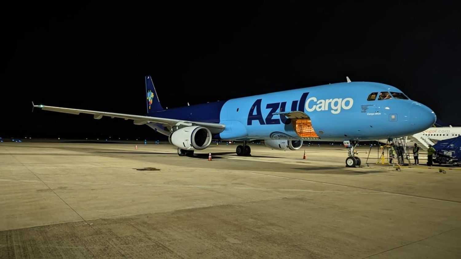 Azul recibió su primer Airbus A321 P2F