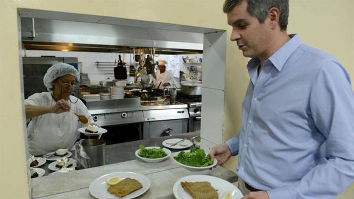 Por segunda vez en el año, aumentó el comedor de la Casa de Gobierno