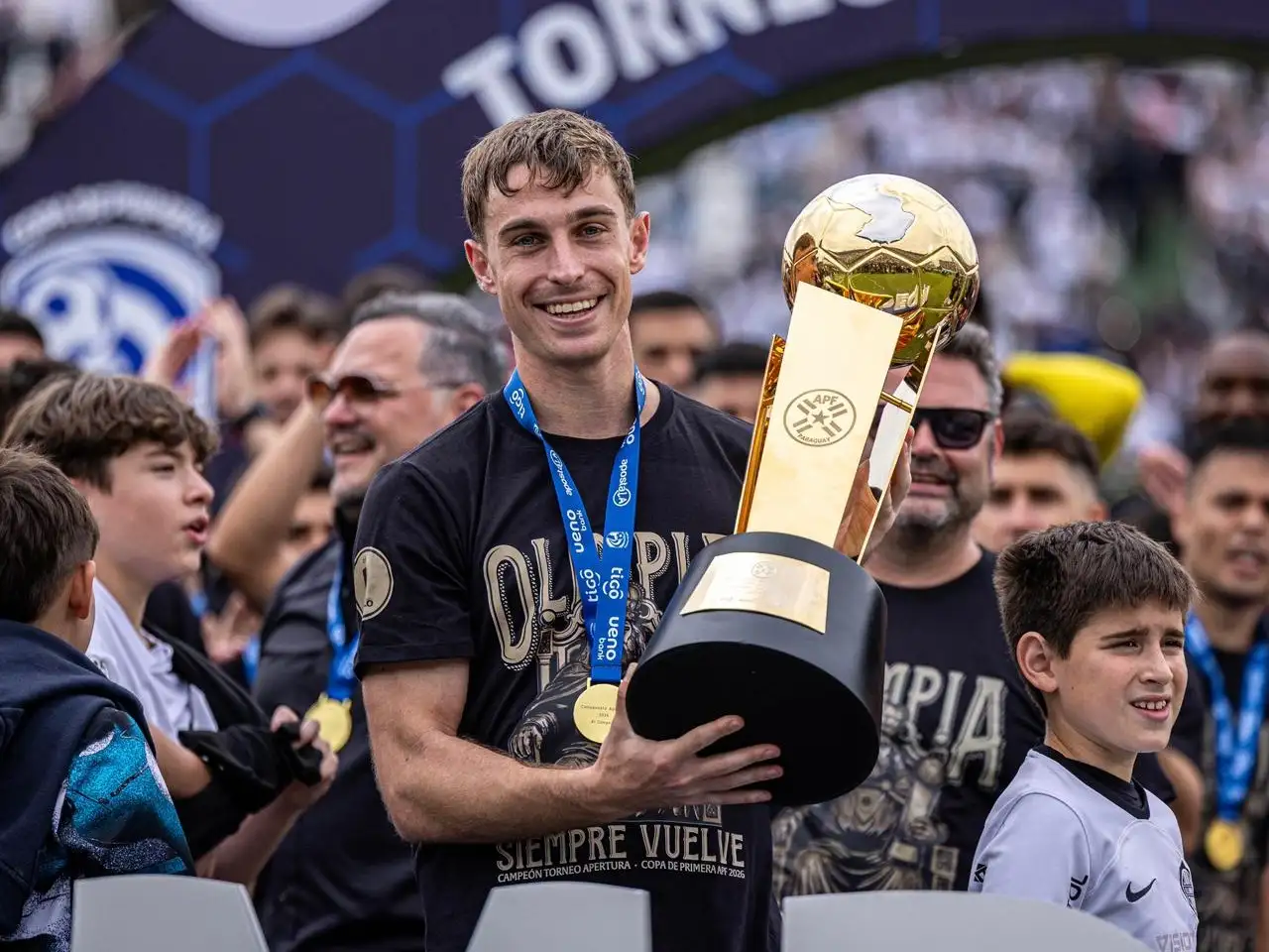 “Sabía que venía a un equipo que apunta a ser campeón”, sostuvo Juanfer Alfaro tras consagrarse con Olimpia