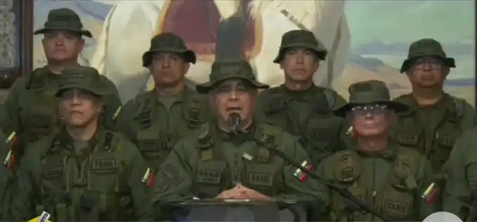 Vladimir Padrino: «estamos en presencia de un golpe de Estado» y ratifica proclamación de Nicolás Maduro