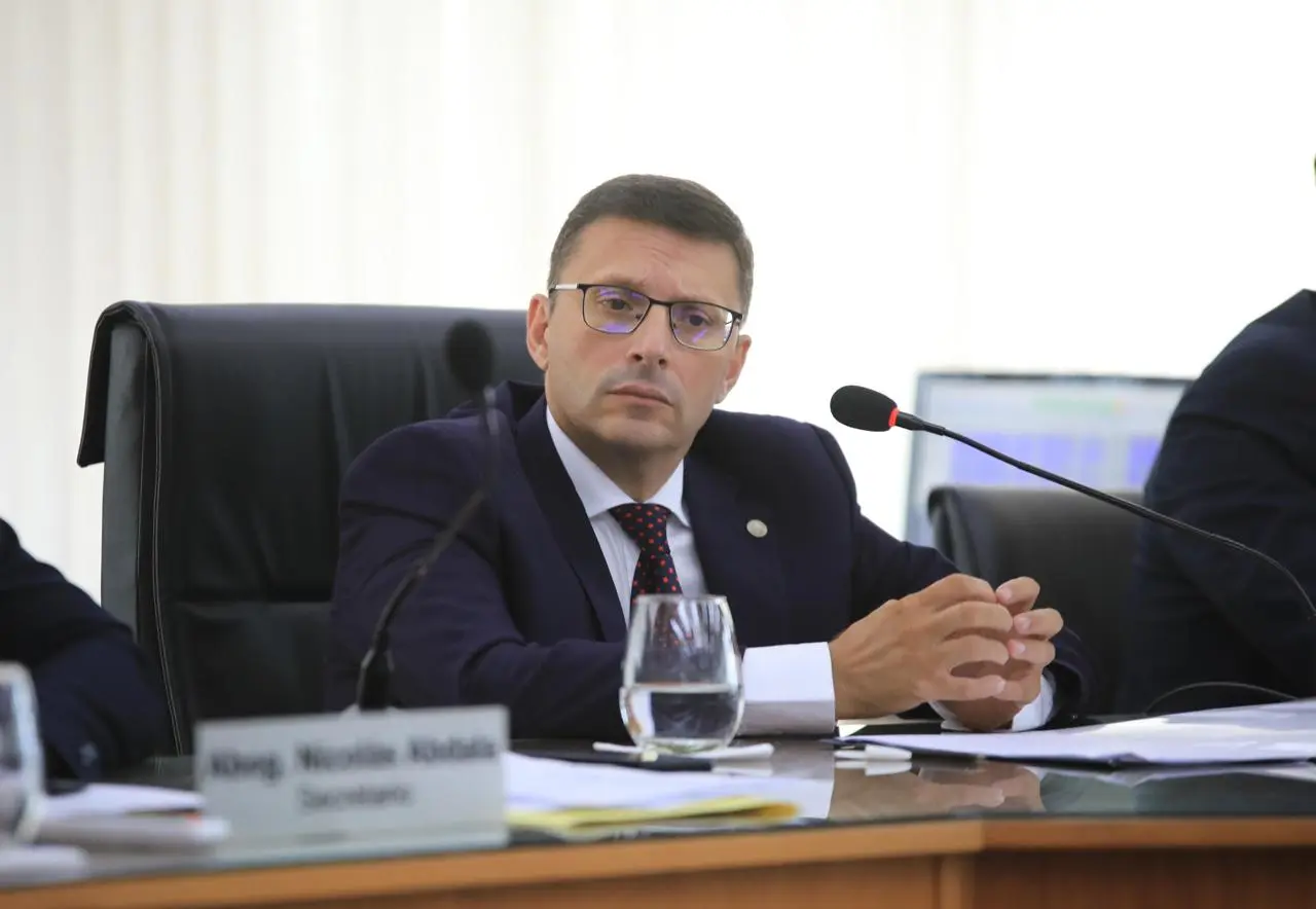 Mársico: “Se debe eliminar la reelección indefinida de senadores y diputados”