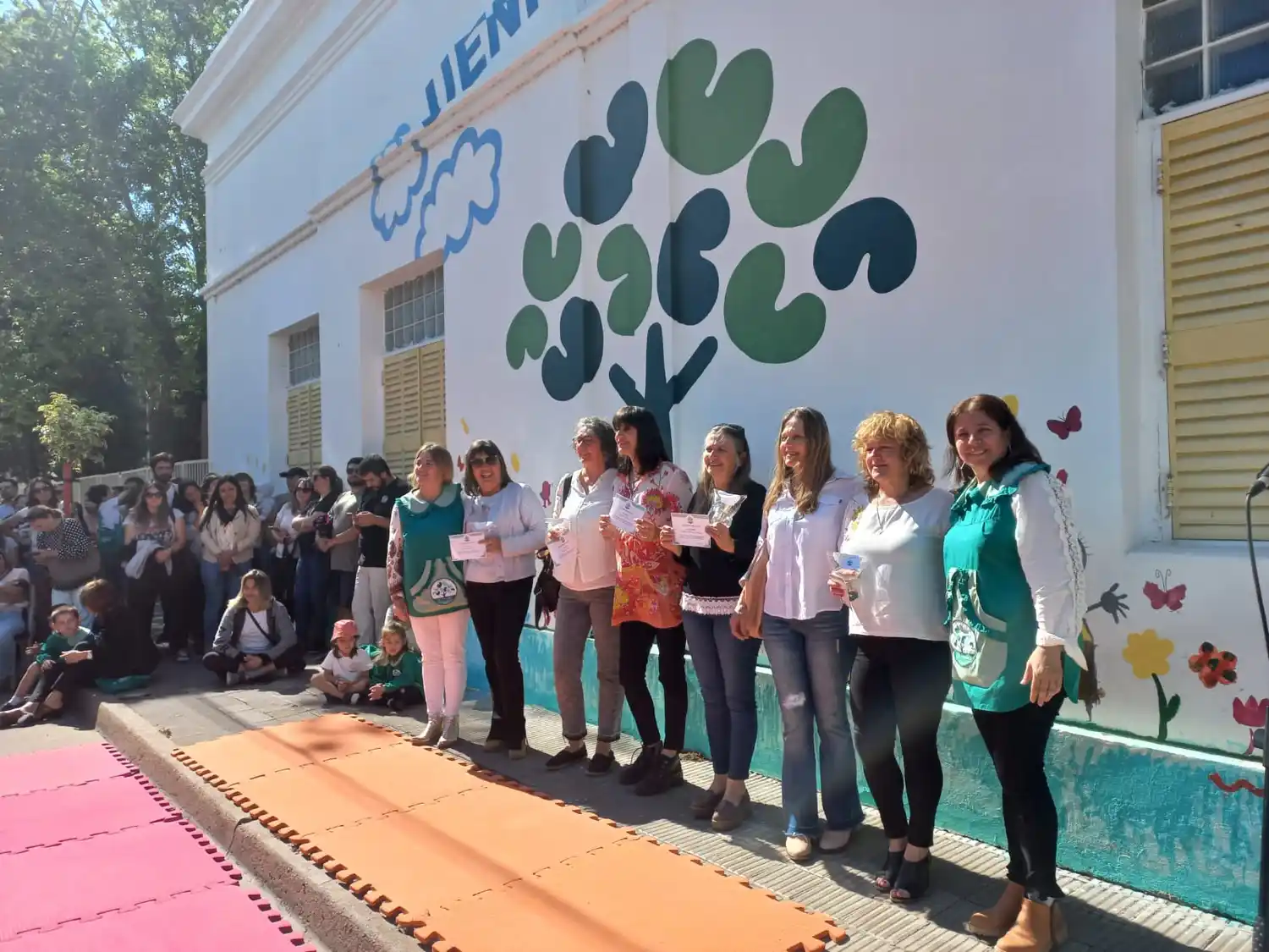 Los festejos comprendieron reconocimiento a docentes que obtuvieron la jubilación en los últimos 10 años.