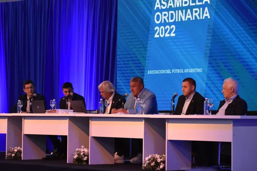 AFA se quedará con la mitad de los derechos televisivos del fútbol argentino para el 2027-2030